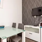 Rona Zlatko شقة