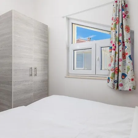 Rona Zlatko Apartamento *