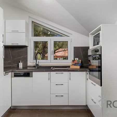 Apartamento Rona Zlatko *