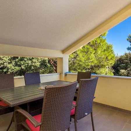 Rona Zlatko Lägenhet *