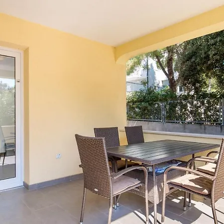 Lägenhet Rona Zlatko